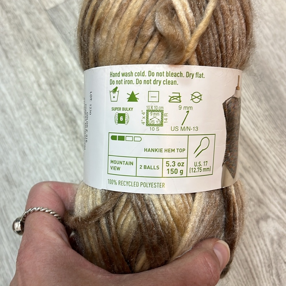 Loops & Threads yarn - Picture 3 of 4